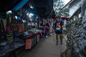 BIB: 002
                            <button type="button" onclick="openModal(22795472)" class="btn btn-primary btn-sm float-right btn-popup" data-toggle="modal" data-target=".modal-high-quality">
                        <i class="fas fa-shopping-cart"></i> Add to Cart
                    </button>
                                            <button type="button" onclick="isThisMe(22795472, true)" class="btn btn-success btn-sm float-right btn-popup btn-isme hidden" data-toggle="tooltip" data-placement="bottom" title="นี่คือรูปของคุณใช่ไหม คลิกที่นี่เพื่อเอาเข้าอัลบั้ม">
                        <i class="fas fa-plus"></i> Add to album
                    </button>
                    <button type="button" onclick="isThisMe(22795472, false)" class="btn btn-warning btn-sm float-right btn-popup btn-isnotme hidden">
                        <i class="fas fa-ban"></i> Remove from album
                    </button>